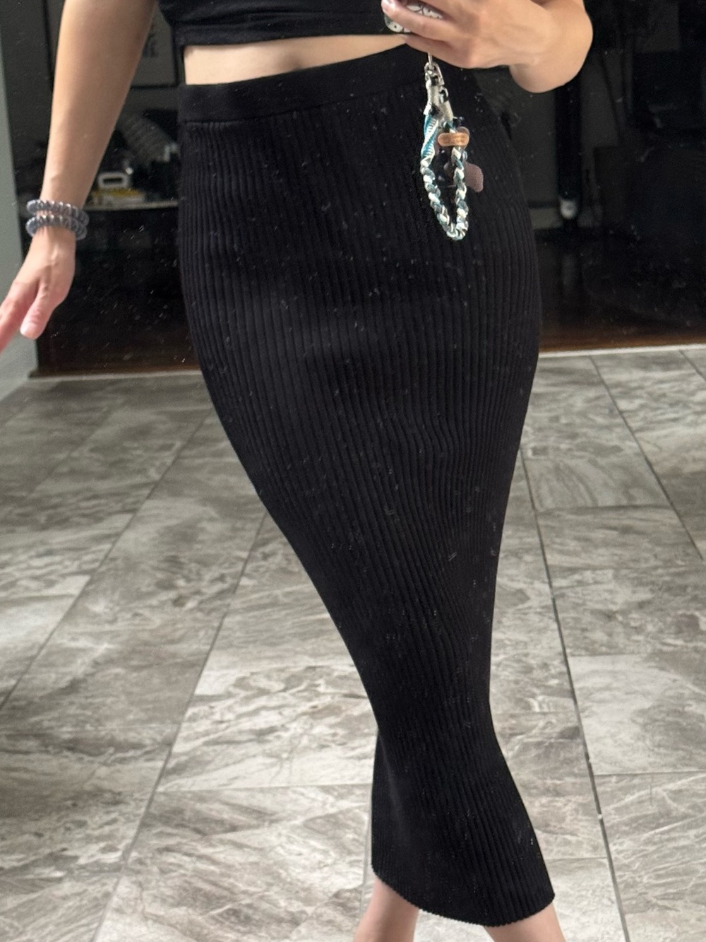 H&M Black Ribbed Midi Pencil Skirt